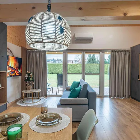 Komfort W Gorach Przy Parku Horská chata *